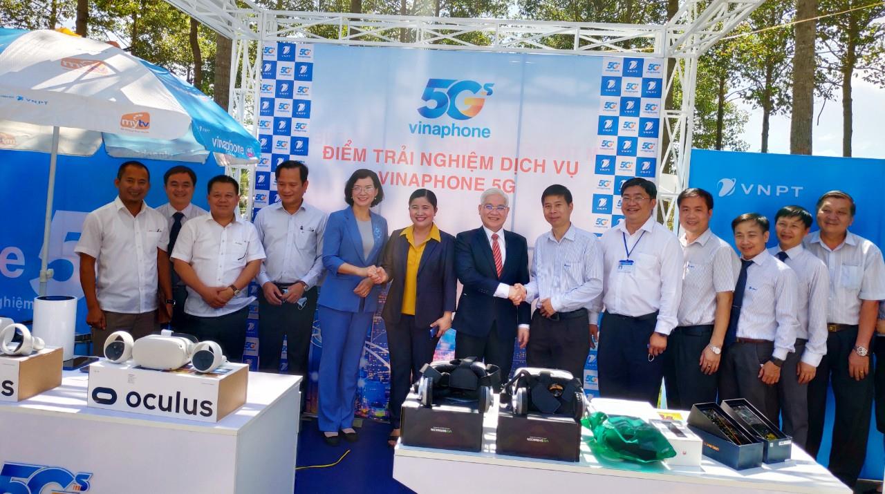 VNPT Bình Phước phát sóng và trải nghiệm dịch vụ VinaPhone 5G VNPT Bình Phước phát sóng và trải nghiệm dịch vụ VinaPhone 5G